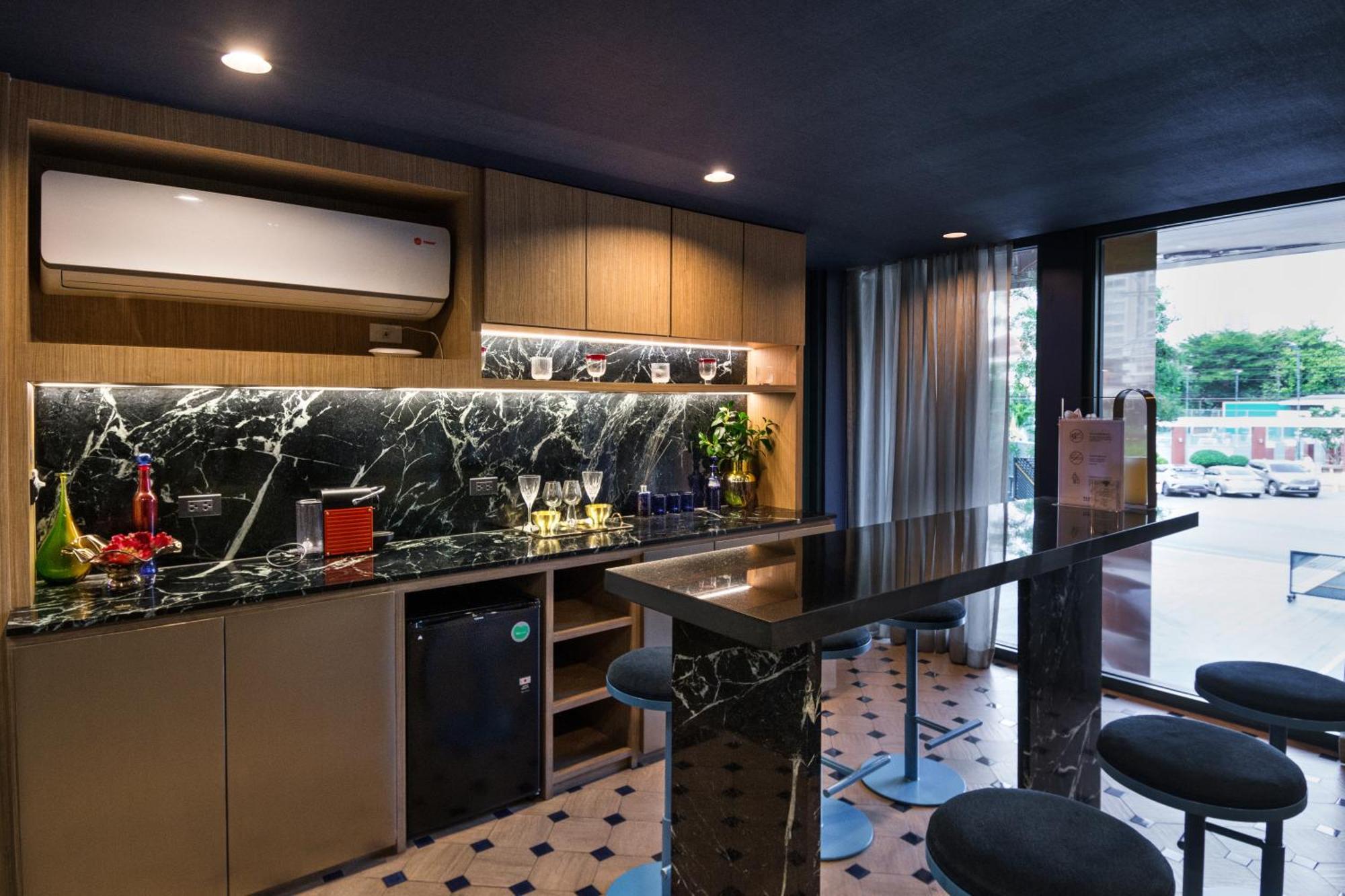 Brissluxe At Bts Onnut Sukumvit 50 Apartment Bangkok Exterior photo